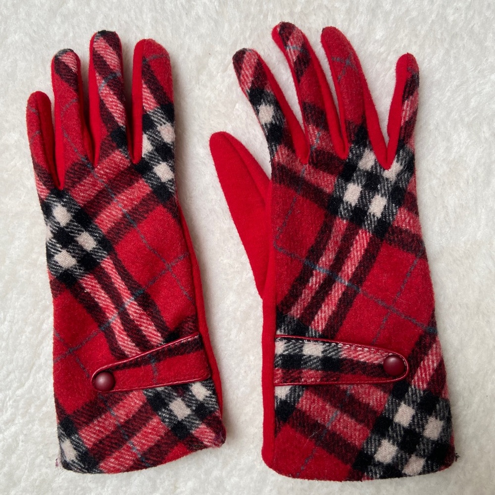 Fleece Stripe Gloves EUC